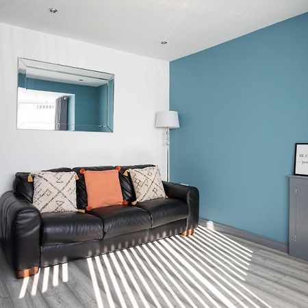 Fully Refurbished North Belfast Home Eksteriør billede