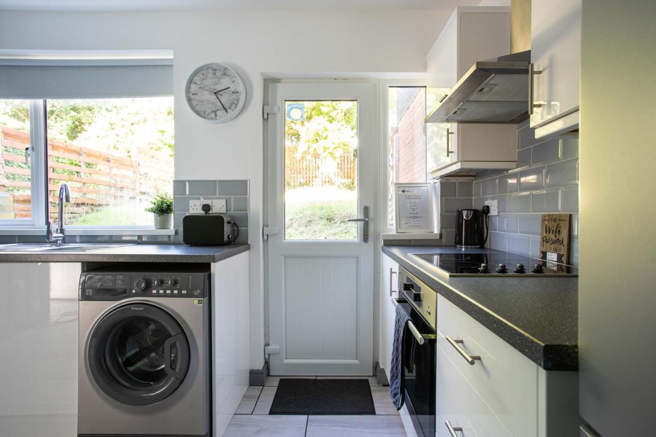 Fully Refurbished North Belfast Home Eksteriør billede