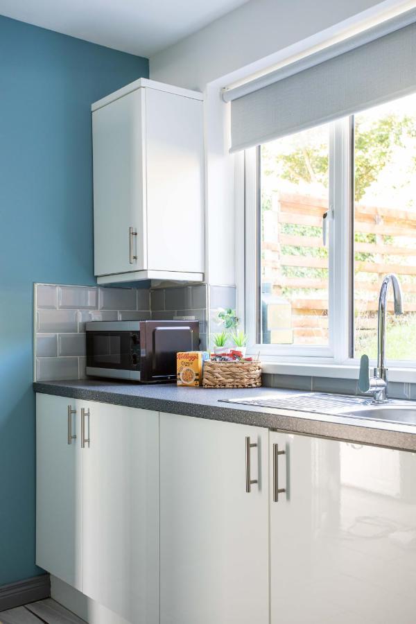 Fully Refurbished North Belfast Home Eksteriør billede