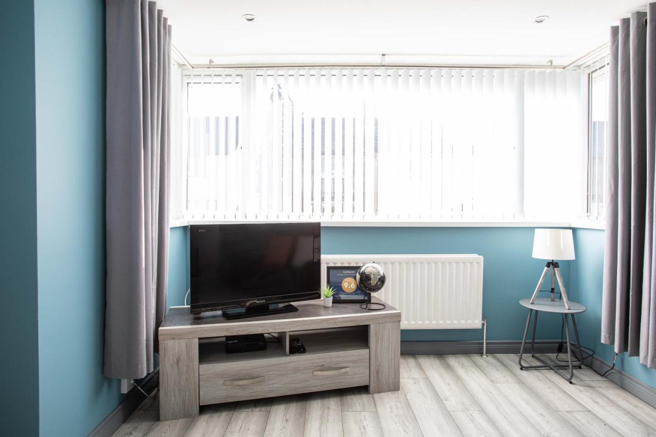 Fully Refurbished North Belfast Home Eksteriør billede