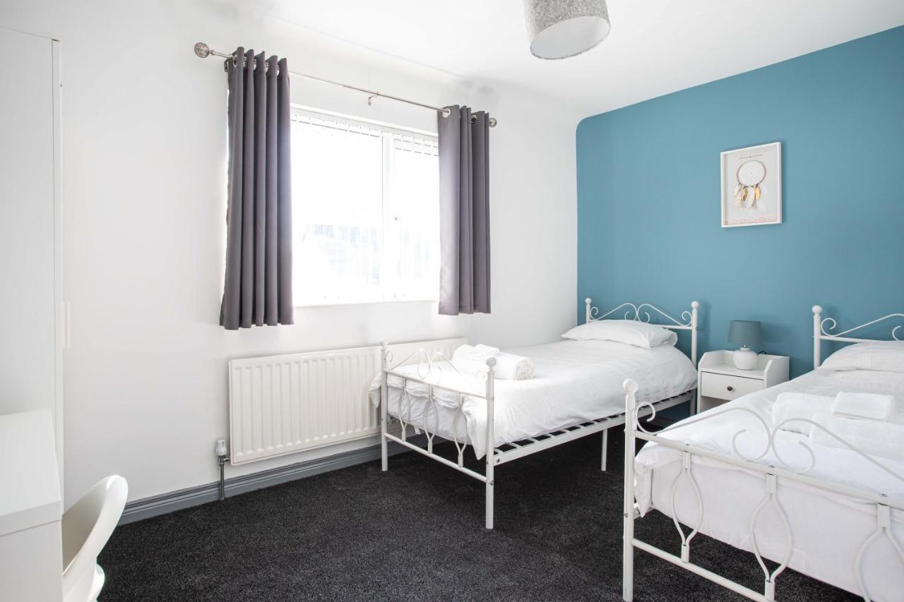 Fully Refurbished North Belfast Home Eksteriør billede