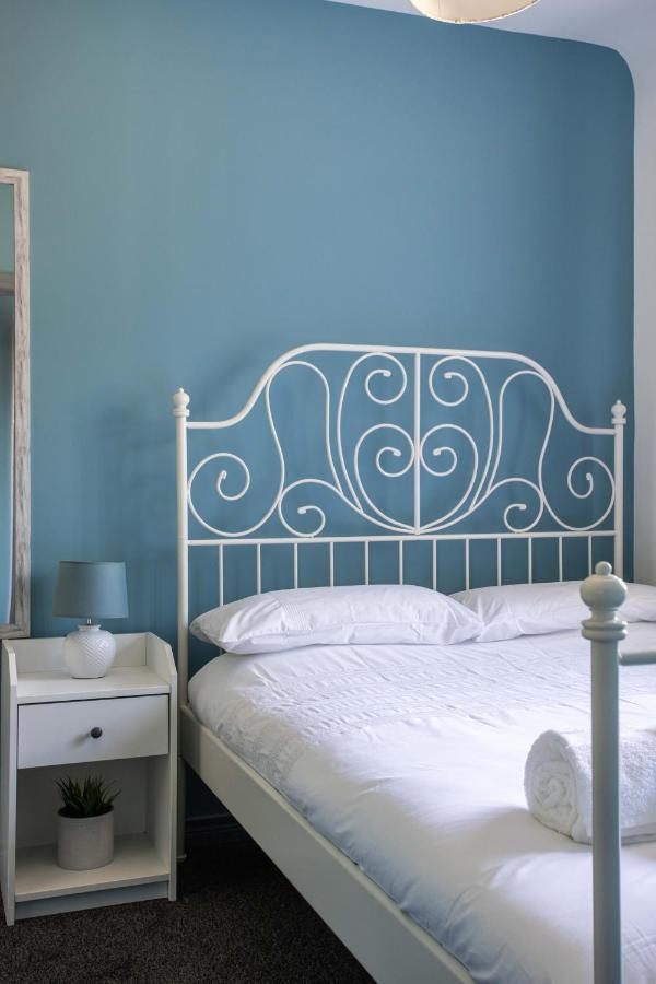 Fully Refurbished North Belfast Home Eksteriør billede