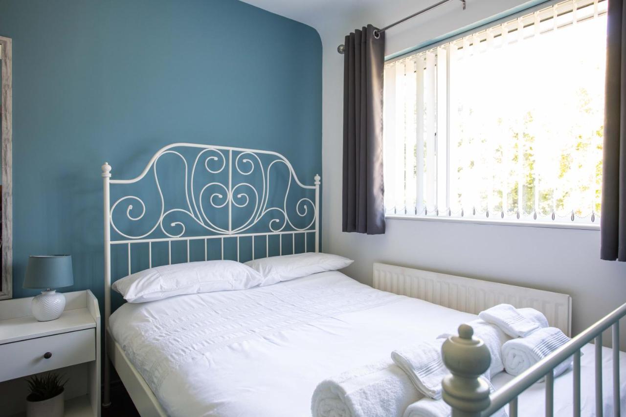 Fully Refurbished North Belfast Home Eksteriør billede