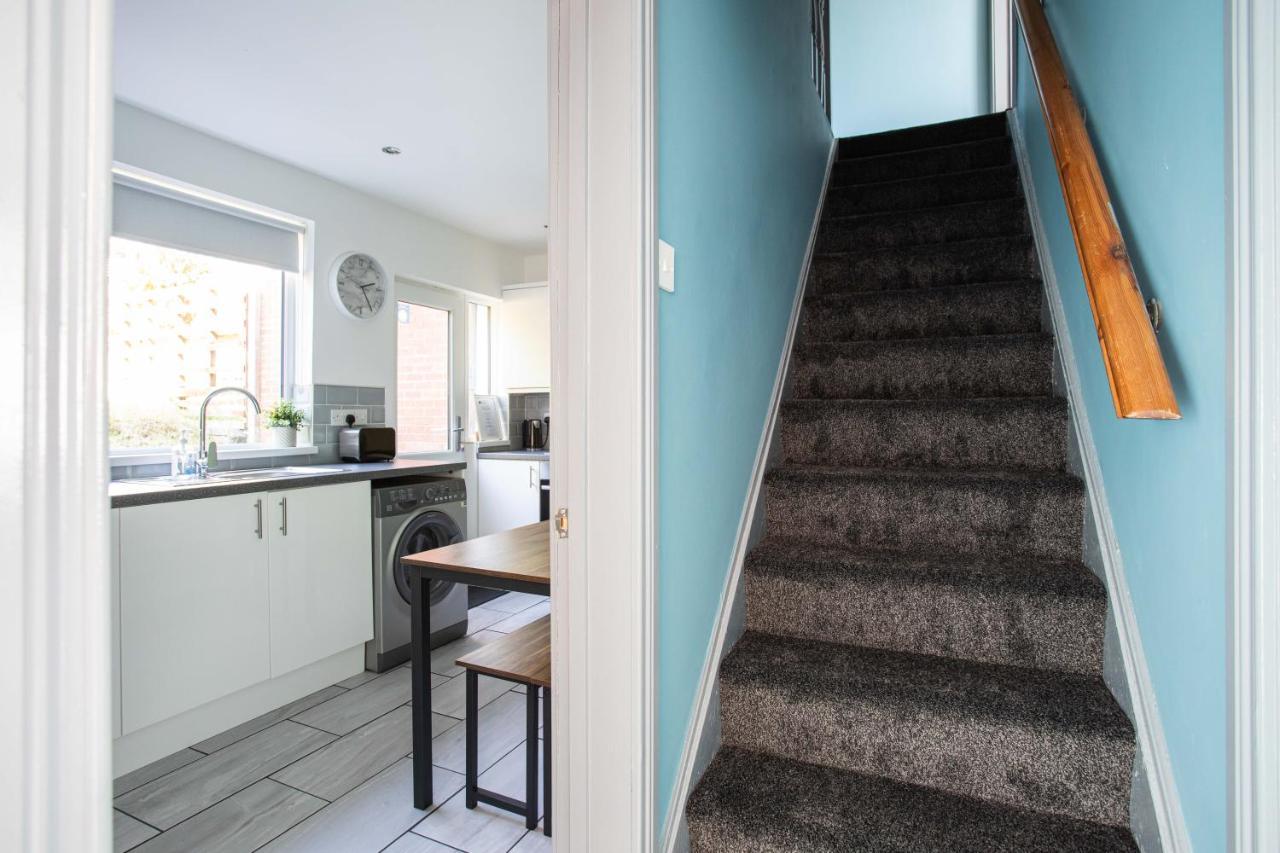 Fully Refurbished North Belfast Home Eksteriør billede