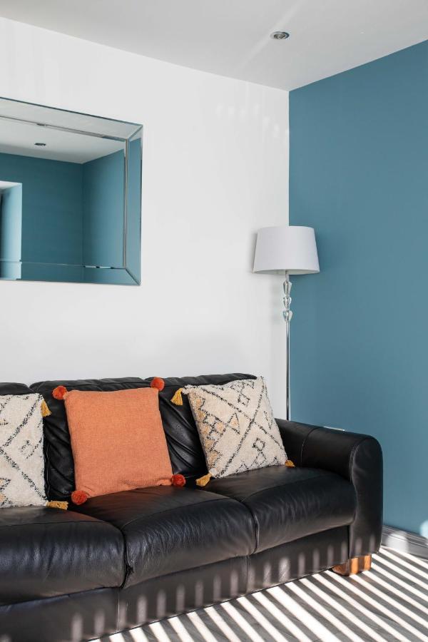 Fully Refurbished North Belfast Home Eksteriør billede