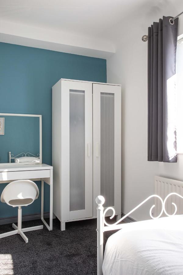 Fully Refurbished North Belfast Home Eksteriør billede